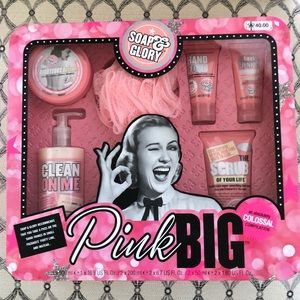 Soap and glory set